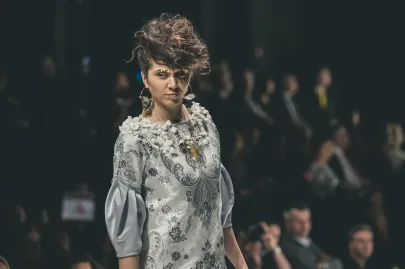 Kolekcja Platoro, moda: Emwudesign Małgorzata Wasik, biżuteria: Tomek Kargul
