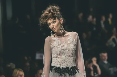 Kolekcja Platoro, moda: Emwudesign Małgorzata Wasik, biżuteria: Tomek Kargul