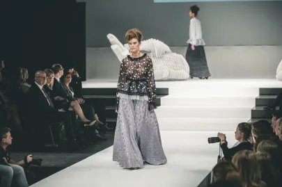 Kolekcja Platoro, moda: Emwudesign Małgorzata Wasik, biżuteria: Tomek Kargul