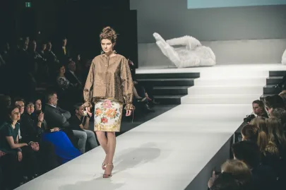 Kolekcja Platoro, moda: Emwudesign Małgorzata Wasik, biżuteria: Tomek Kargul


