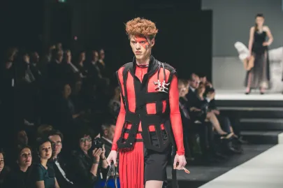 Kolekcja Revolution: moda: Magdalena Arłukiewicz, biżuteria: Jolanta i Andrzej Kupniewscy, torebki: Nina Kupniewska i Dario Alessandro