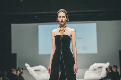 Kolekcja Freedom: moda: Patrycja Bryszewska, biżuteria: Andrzej Jacyszyn