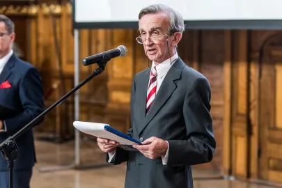Prof. Henryk Ćwikliński