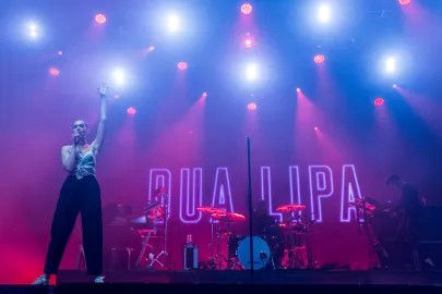 Dua Lipa wystąpiła na openerze w 2017 roku