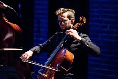 Atom String Quartet