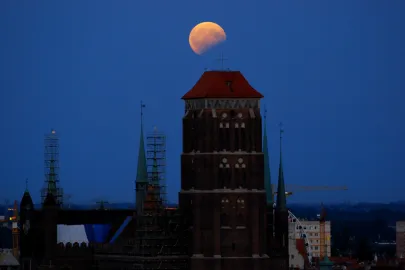 Zaćmienie księżyca nad Gdańskiem