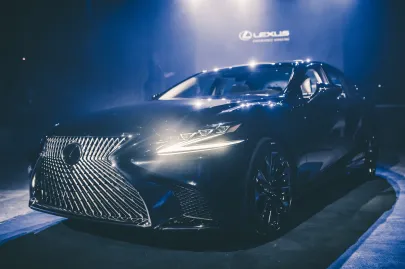 Lexus LS
