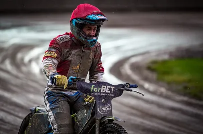 Troy Batchelor po zakończonym 12 biegu