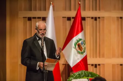 prof. Piotr Czauderna