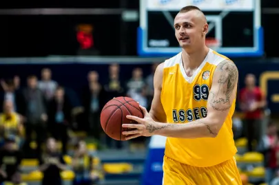Dariusz Wyka 