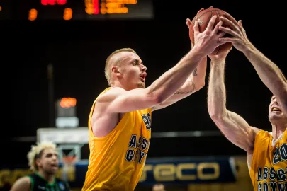 Dariusz Wyka 
