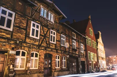 Na tyłach kładki