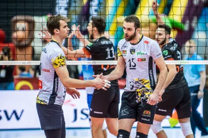 Daniel McDonnell i Mateusz Mika 