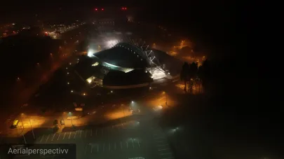 Gdynia Arena w wieczornej mgle - Aerialperspectivv