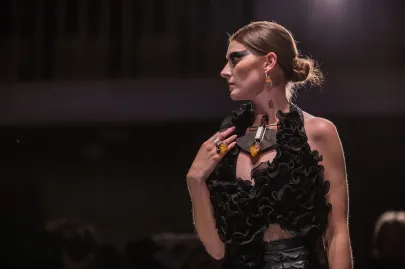 Transparency fashion Magdalena Arłukiewicz - Marlu | jewellery Andrzej i Jolanta Kupiewscy 