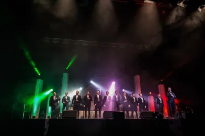 12 Tenorów