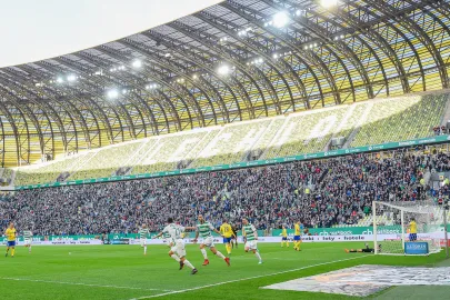 Flavio Paixao strzela bramkę na 1:0