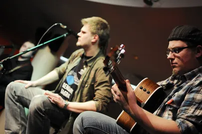 Live Acoustic Sound