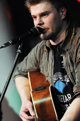 Live Acoustic Sound
