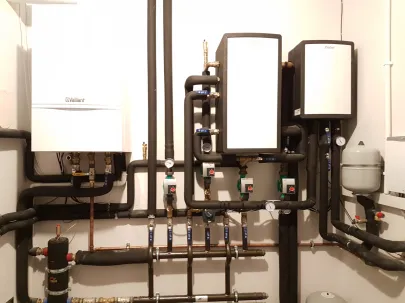 Kotłownia hybrydowa Vaillant (kocioł gazowy z pompą ciepła typu powietrze/woda)