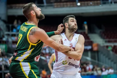 Jonas Valanciunas i Adam Hrycaniuk