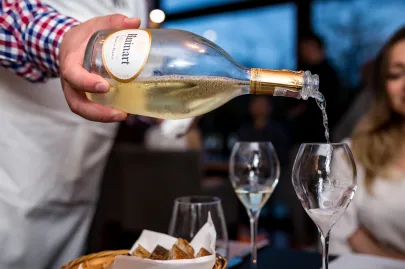 Champagne Ruinart, Blanc De Blanc Brut NV