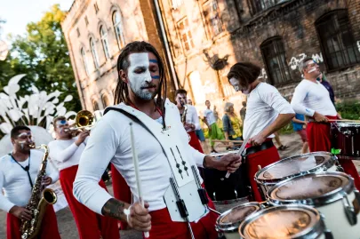 A3 Teatr "Słońce na wschodzie, na zachodzie księżyc. Sen o nocy letniej"