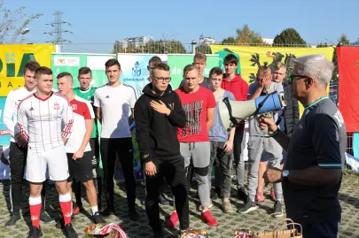 Turniej Piłkarski Do Przerwy 0:1