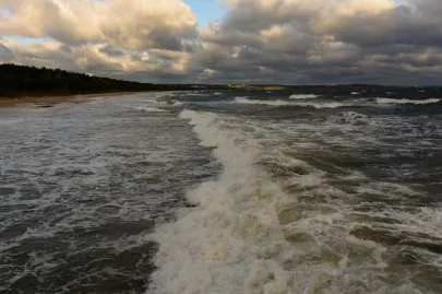 Wietrzny poranek nad Zatoką Gdańską