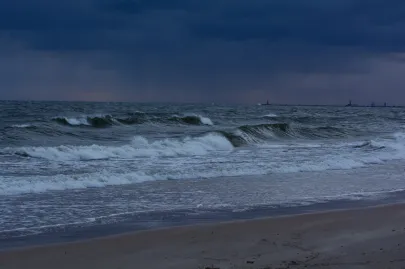 Wietrzny poranek nad Zatoką Gdańską