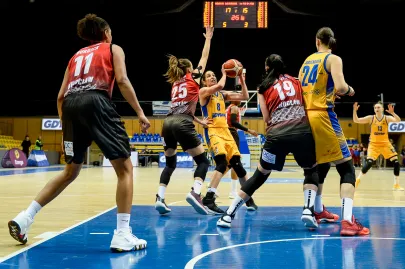Rebecca Allen