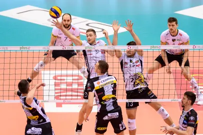 Patryk Niemiec, Ruben Schott 