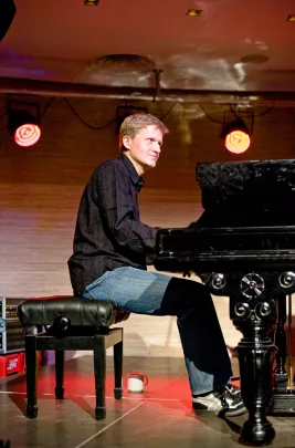 Piotr Wyleżoł