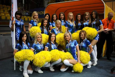 Cheerleaders po powrocie z Barcelony