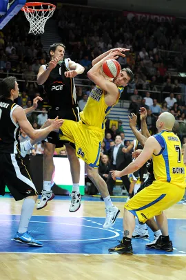 Adam Hrycaniuk