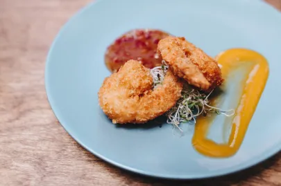 Krewetki w panko z sosem sweet chilli