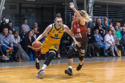 Nia Coffey i Elina Dikeoulakou