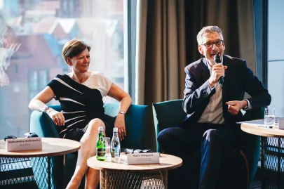Martin Löcker, COO UBM Development, Karin Sheppard, Managing Director, IHG Europe