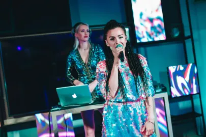 Electric Girls