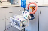 26.09.2019 Przekazanie przez przedstawicieli V LO w Gdańsku Szpitalowi Dziecięcemu Polanki sprzętu zakupionego dzięki zbiórce pieniędzy 