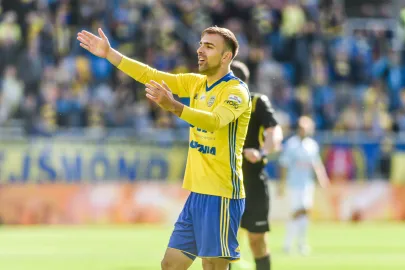 Azer Busuladzić 