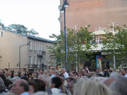 tłoczno wszędzie