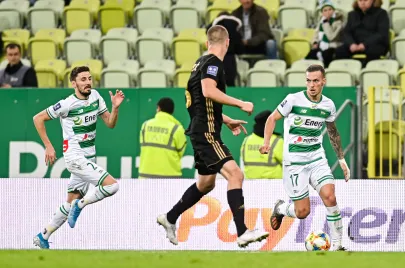 Filip Mladenović, Lukas Haraslin