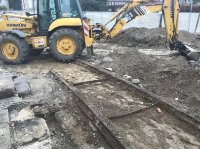 Stare tory tramwajowe odkryte przy Katowni