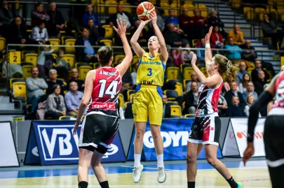 Angelika Slamova 