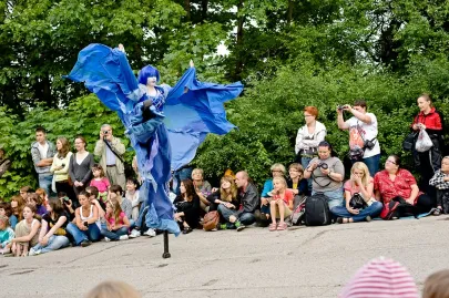 Teatr Pinezka (Polska) "Stary klaun i morze, czyli Błękitna Rapsodia"