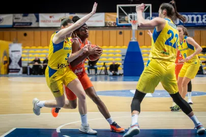 Angelika Slamova, Diamond De Shields i Amalia Rembiszewska 