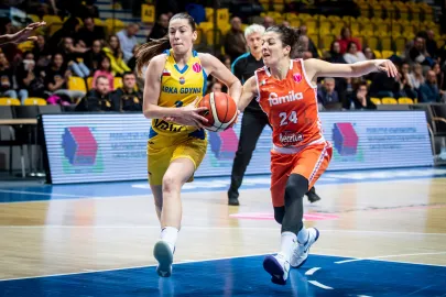 Angelika Slamova i Valeria Battisodo