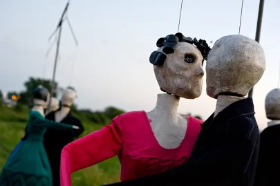 Stichting DaaD (Holandia) "La danza la memoria" - instalacja 