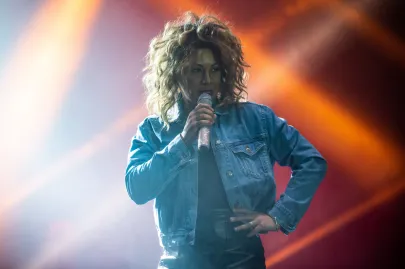 Elesha Paul Moses jako Tina Turner